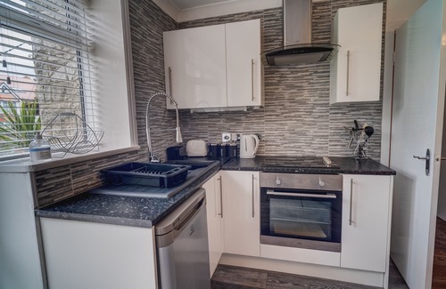 Colwyn Bay Apartment | Apartment with Garden View at Beachmount Holiday Apartments