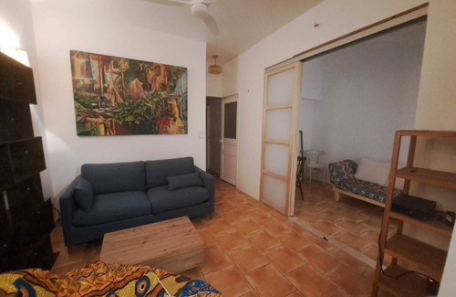 Notre-Dame du Mont Apartment | Apartment with garden in the heart of Cour Julien, Marseille