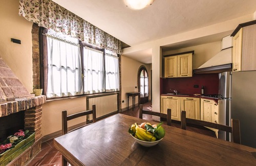 Capannoli Other | Apartment with garden and BBQ - swimming pool and tennis court