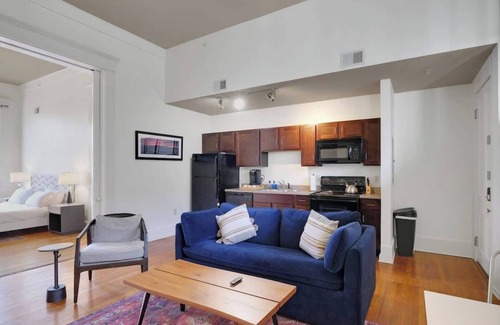Downtown Louisville Apartment | Apartment with King Bed in Downtown Louisville