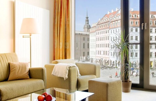Innere Altstadt Apartment | Apartment with kitchen and bathroom