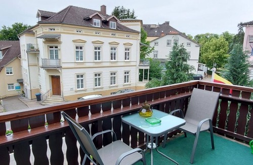 Bad Pyrmont Apartment | Apartment with large south-facing balcony - Parkschlösschen