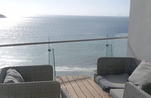 Zona Dorada Apartment | Apartment with ocean view at the beachfront golden zone Mazatlan
