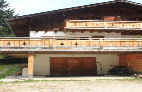 La Chapelle-d'Abondance Apartment | Apartment with parking in Chatel