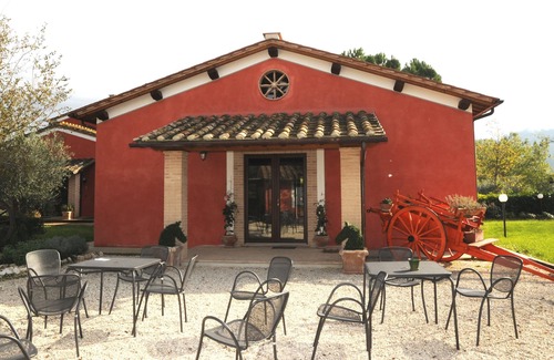 Montoro Apartment | APARTMENT WITH POOL AND HANDLING IN AGRITURISMO