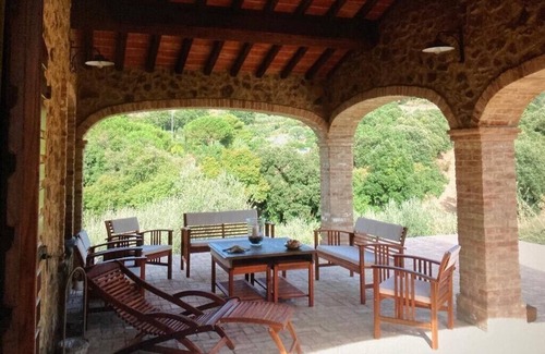 Scarlino Apartment | Apartment with private garden near the forest and 4km from the sea