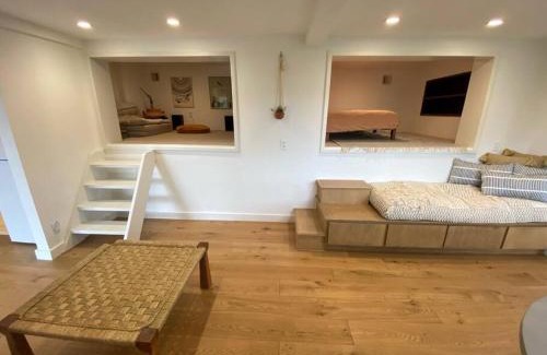 Topanga Apartment | Apartment with Private Deck & Mountain Views