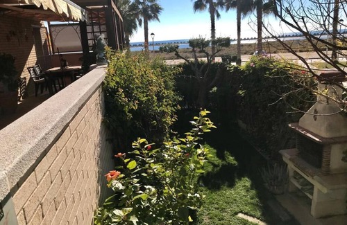 Cubelles Apartment | Apartment with terrace facing the sea and community pool