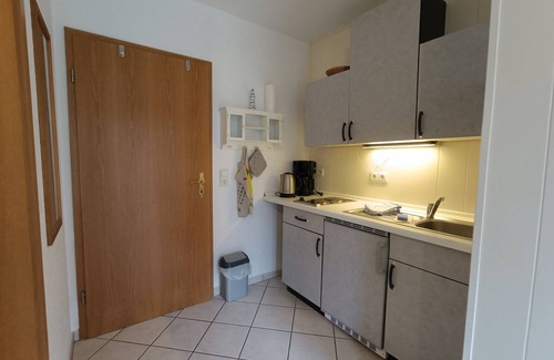 Lauterbach Apartment | Apartment with Terrace 02 - Guesthouse Captain Winston