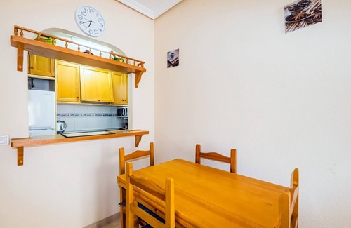 Torrevieja Apartment | Apartment with two bedrooms 200 meters from Del Cura beach!