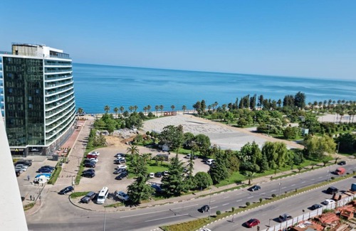 New Boulevard Apartment | Apartment with view of the sea and city 2