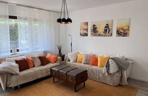 Zirndorf Apartment | Apartment 'Wohnerlebnis Nürnberg Fürth Messe' with Terrace, Shared Garden and Wi-Fi