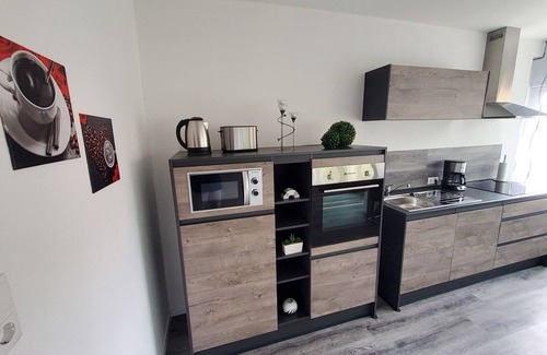 Veldhausen Apartment | Apartment 'Wohnung 4' with Shared Terrace, Balcony and Wi-Fi