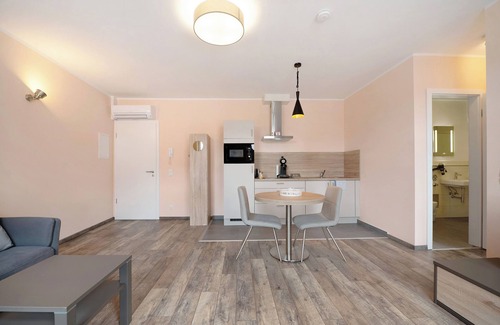Gau-Odernheim Apartment | Apartment 'Wohnung 1' with Wi-Fi and Air Conditioning