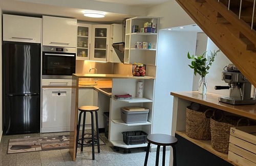 Absberg Apartment | Apartment 'Wohnung Mit Dachterasse' with Private Terrace, Shared Garden and Wi-Fi