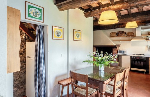 Pescia Apartment | Apartment 'Zano' with Mountain View, Shared Pool and Wi-Fi