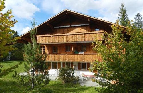 Saanenmoeser Apartment | Apartment Zapfe - Küenzi by Interhome