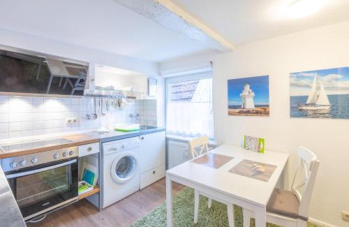 Toenning Apartment | Apartmenthaus Tönning Kleine Kajüte