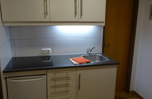 Stumm Apartment | "Apartmenthaus Zentral 4er App Kat A" near the Ski Area with Mountain View