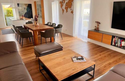 Zirndorf Apartment | Apartments bei Playmobil EG,130m2,große Terassen,24h Self Check-in, free Parking