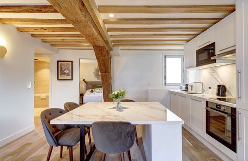 Les Halles Apartment | Apartments du Louvre - St-Honoré