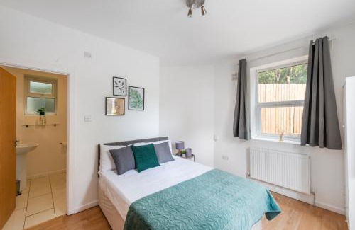 Tulse Hill Apartment | Apartments in Brixton next door to Brockwell Park