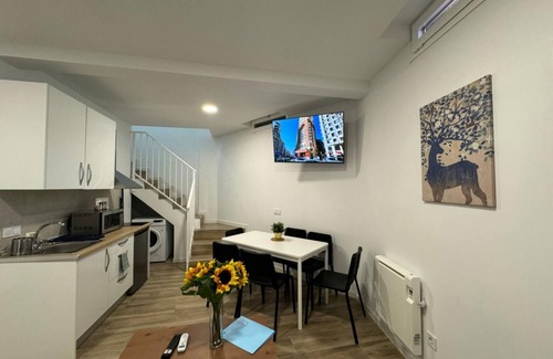 Tetuan Apartment | Apartments Madrid Connection University II
