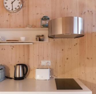 Hietzing Apartment | Apartments near metro station