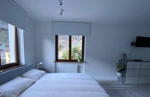 Cologna House | Apartments overlooking Lake Garda