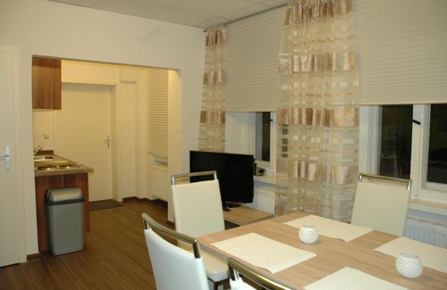Striesen Apartment | Apartments Stirl
