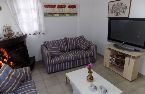 Rigas Feraios Municipality Apartment | ApartmentVeneto No 2