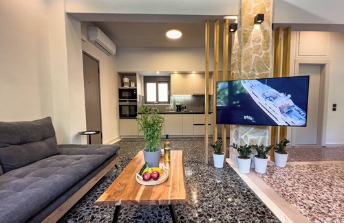 Nea Chora Apartment | Aperon Suite - Downtown Chania