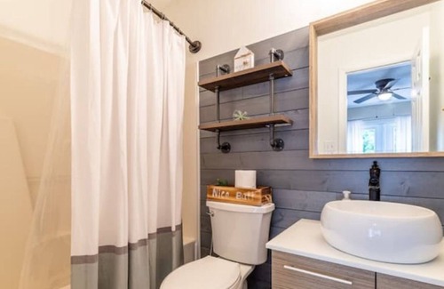 Apex House | Apex Escape in Historic Downtown
