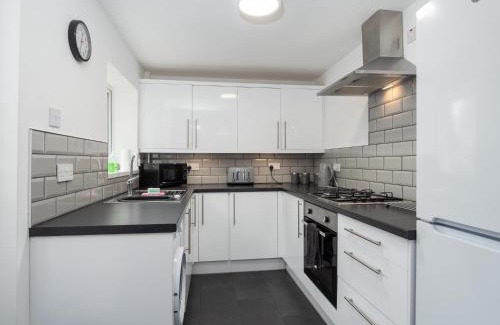 Sunderland House | Apex Living NE - Beachville House 4 Beds FREE PARKING