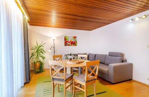 Meersburg Apartment | Apfel