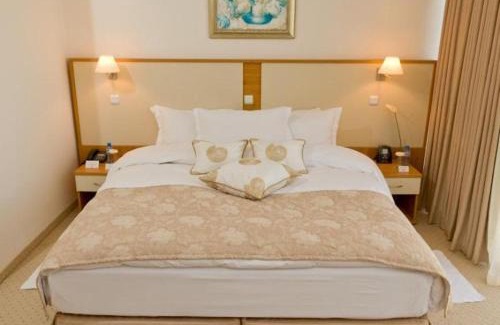 Golden Sands Hotel | Apollo Spa Resort - All-Inclusive , Free Pools & Individual AC in Every Room