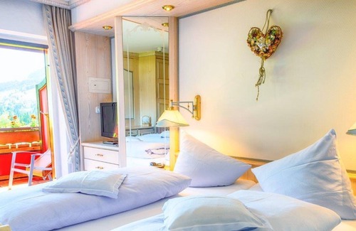 Riezlern House | App. 104 Arnika-max. 4 P.- Extern 700 m Entfernt - Almhof Rupp