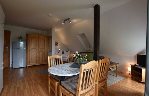 Insel Poel Apartment | App.2/1-room (2 adults), attic - Ferienwohnungen Zum Breitling OVS 691