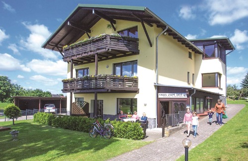 Plau am See Apartment | App 2 - Apartment house Zum See/R. Weisbrich