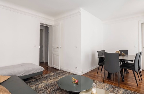 Porte-Dauphine Apartment | App. 5 minutes from the Eiffel Tower