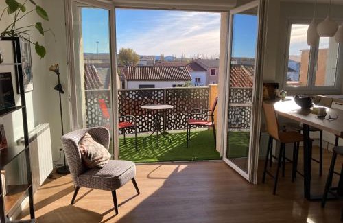 Maraussan Apartment | App'Art Frida & Oskar - 2 ch - Quartier calme & central - Terrasse - Grand confort - Wifi HD - 600m Grands Buffets