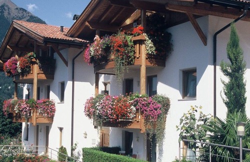 Schenna Apartment | App. LENA - Erlenbach House in Schenna near Merano