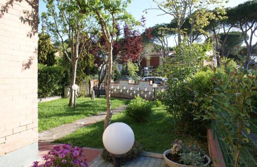 Marina di Castagneto Carducci Apartment | Appartamento indipendente con Giardino ideale per famiglie