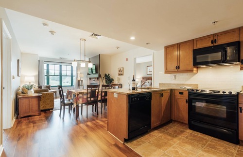 Vernon Condo | Appalachian @ Mtn Creek Pool Hot Tubs Sauna Gym Deck Mtn Front #312