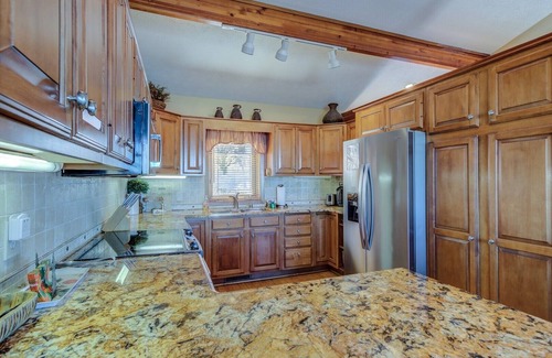 Seven Devils House | Appalachian State of Mind- Sunset and Sunrise View, Yard Area, Open Floor Plan with Amazing Vie.