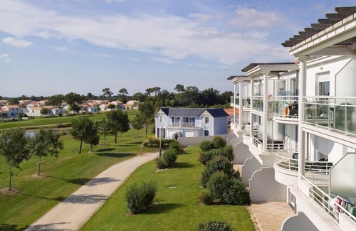 L'Aiguillon-sur-Vie Condo | Appart sur le Terrain de Golf !