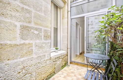 Saint-Michel - Nansouty - Saint-Genes Apartment | Apparemment 66 m Carrés Avec Patio , au Rez de Chaussée Dans un Immeuble Calme