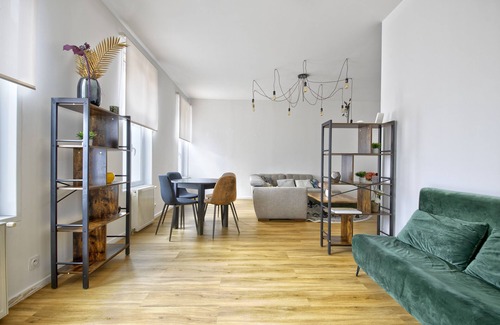Saint-Michel - Nansouty - Saint-Genes Apartment | Apparemment 66 m Carrés Avec Patio , au Rez de Chaussée Dans un Immeuble Calme