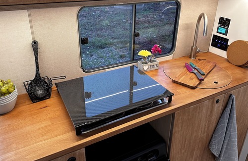 Massy House | Apparemment Camping car Capucine. Proche de L'aéroport D'orly