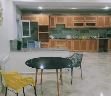 Gambetta Apartment | Apparemment F4 haute standing
